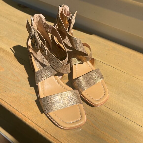 DONALD PLINER Women Helen Light Bronze Casual In Gold 8.5M - Picture 9 of 16